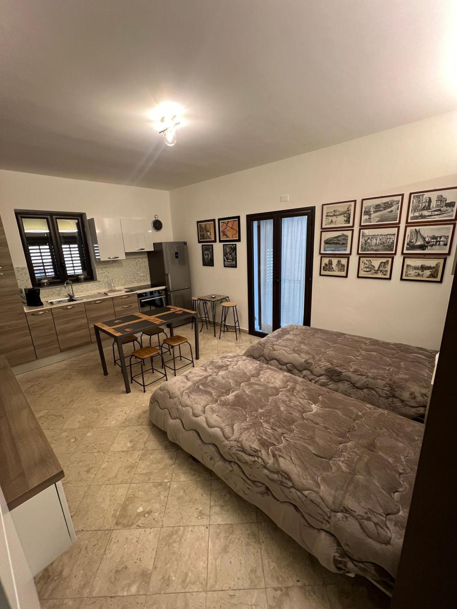 Le Case Di Romeo Alla Vucciria Palermo Exterior foto